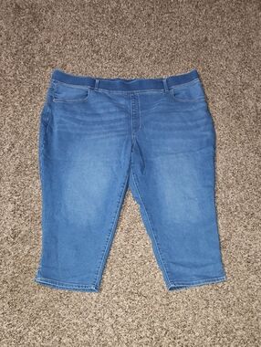 TERRA&SKY Capris, Sz 4X (28w-30w)!! Great Condition. Womens Plus Sz Capris
